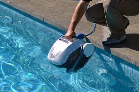 Placing Maytronics® Dolphin E10 Above Ground Pool Cleaner In Pool